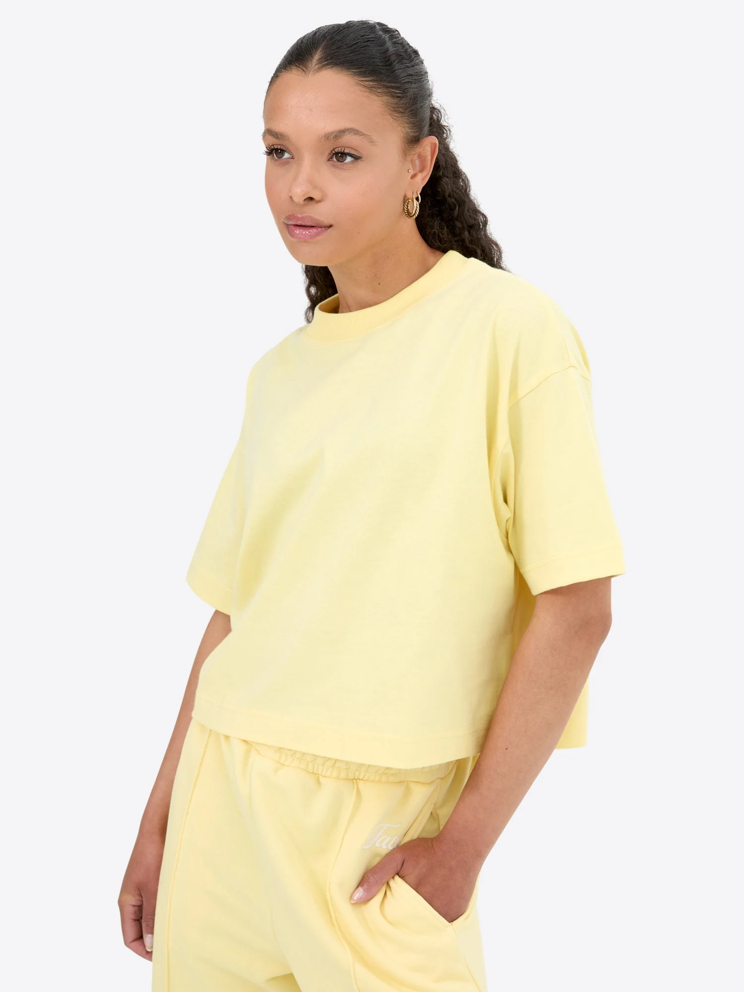 Crop T-Shirt – Butter Yellow