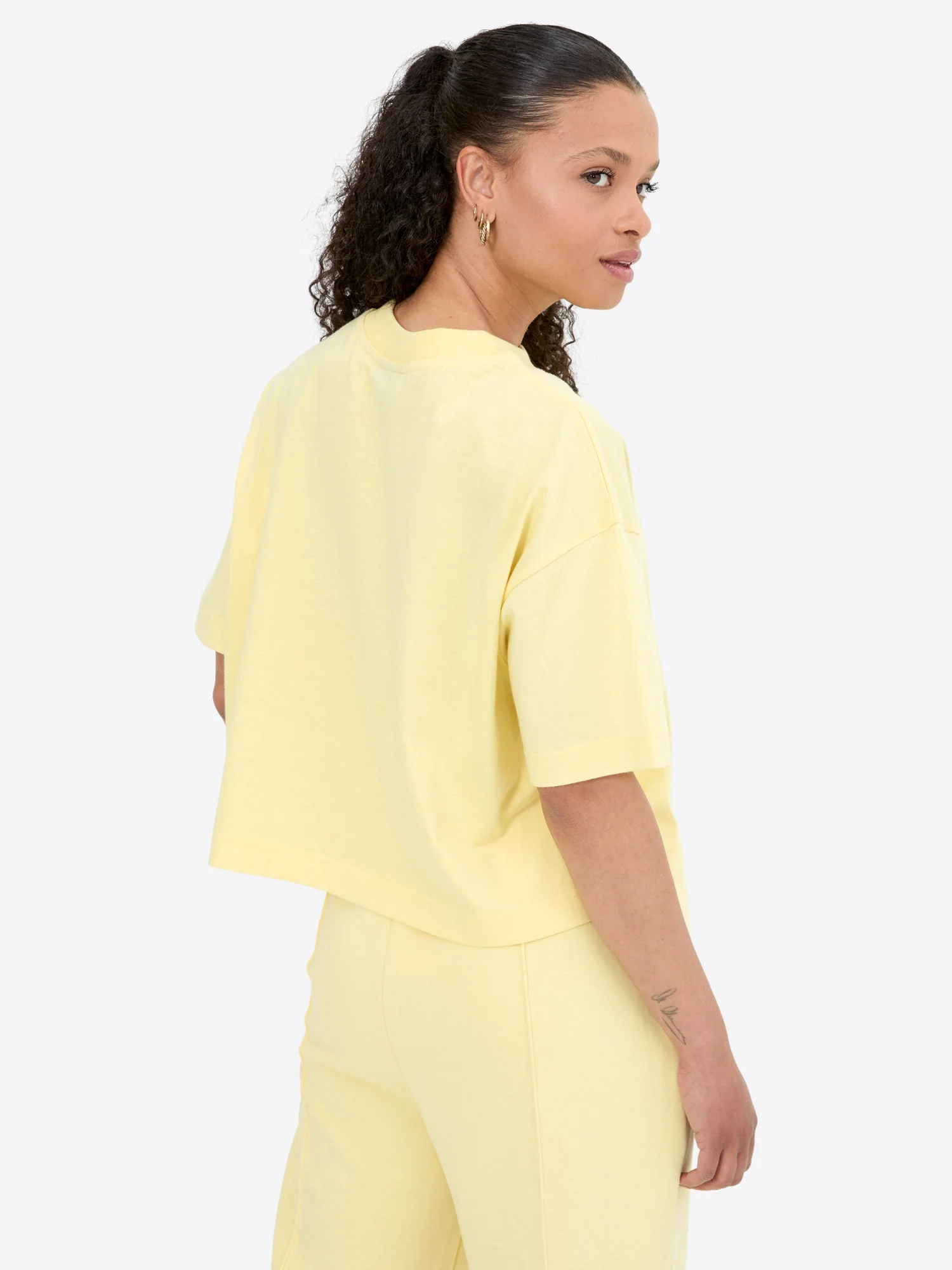 Crop T-Shirt – Butter Yellow - Image 4