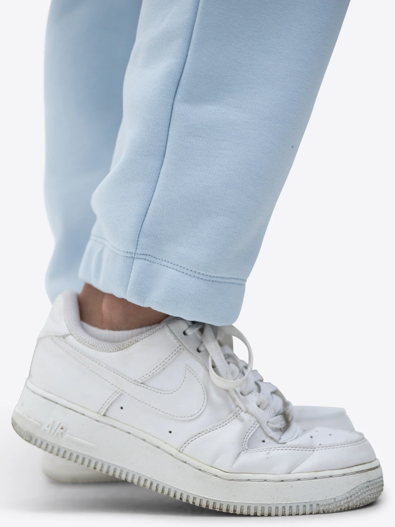 Jogginghose mit engem Bein – Hellblau - Image 4