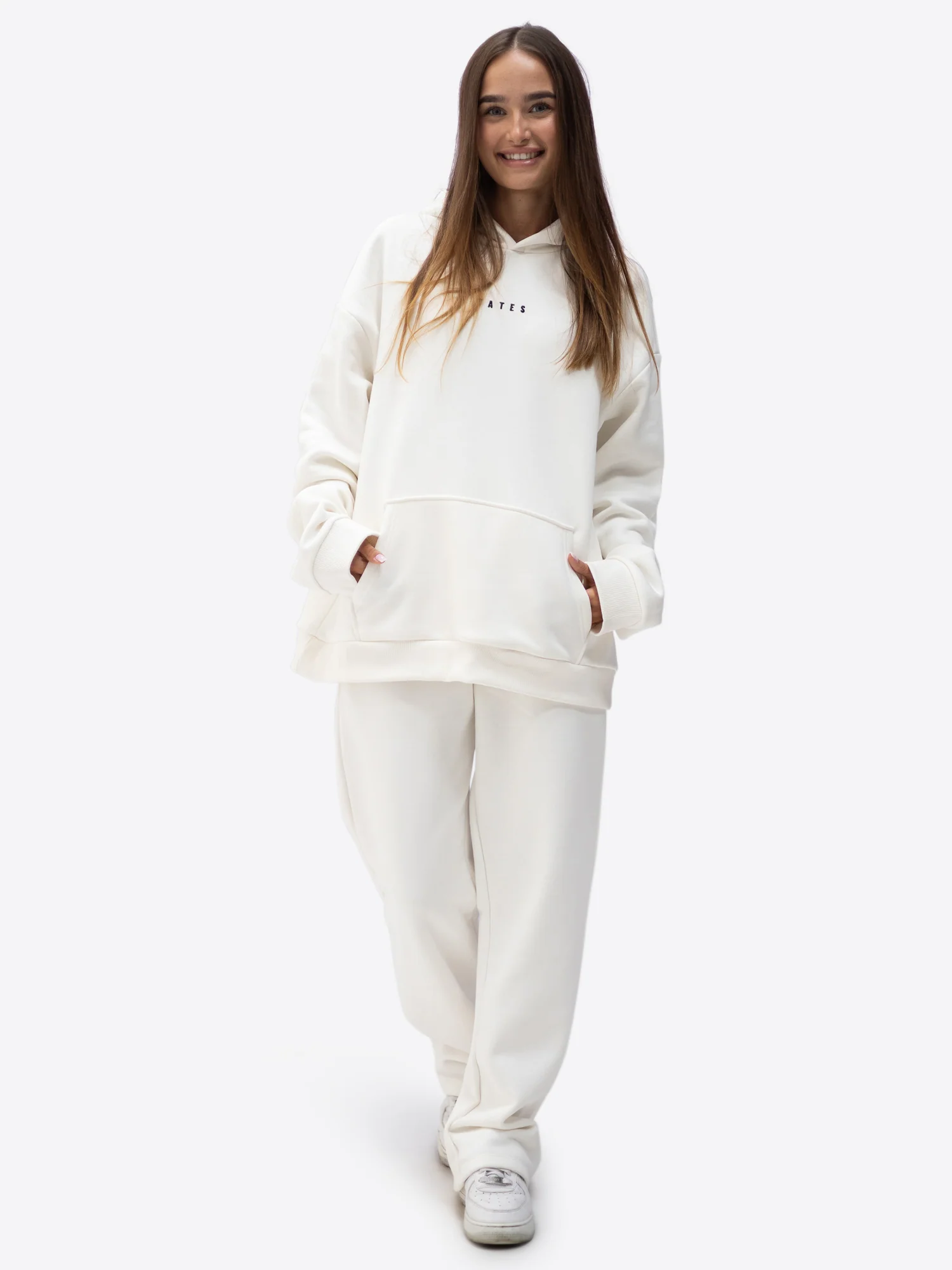 Jogginghose mit weitem Bein – Off white - Image 3
