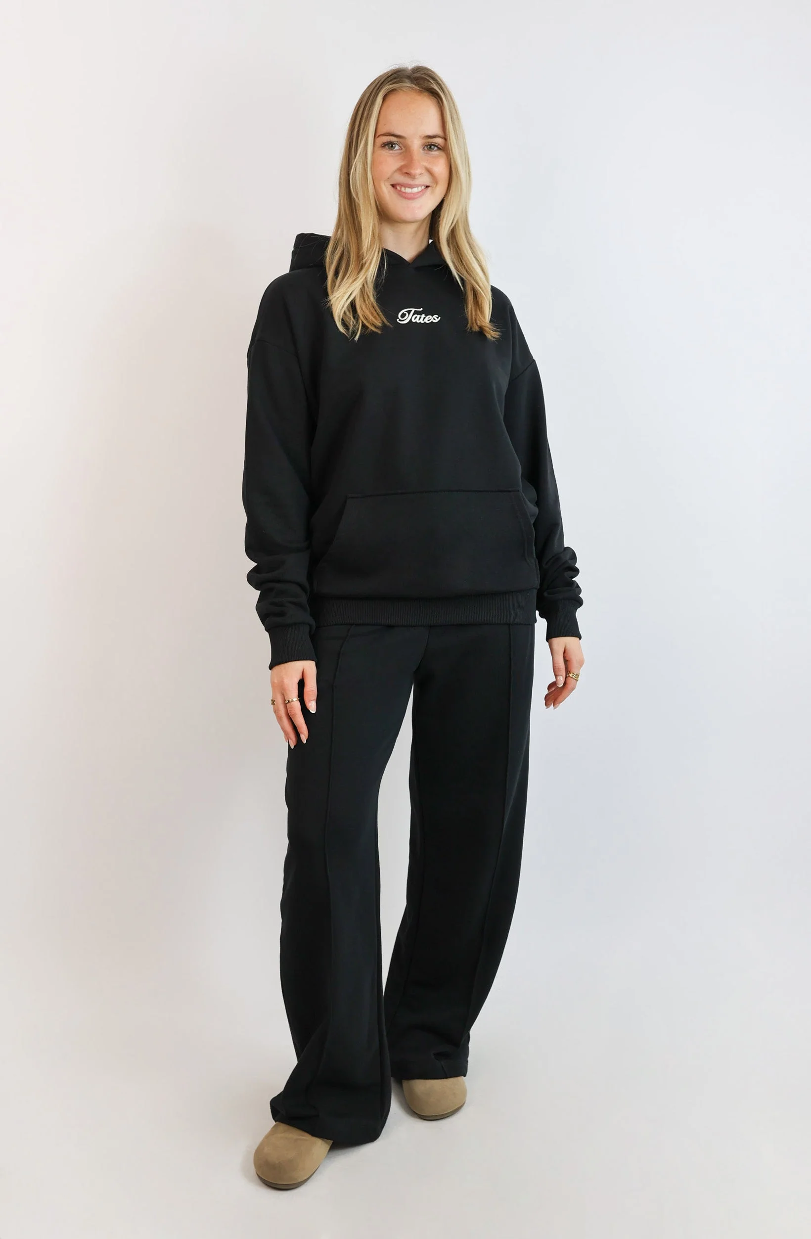 Light Regular Waistband Hoodie – Schwarz - Image 3