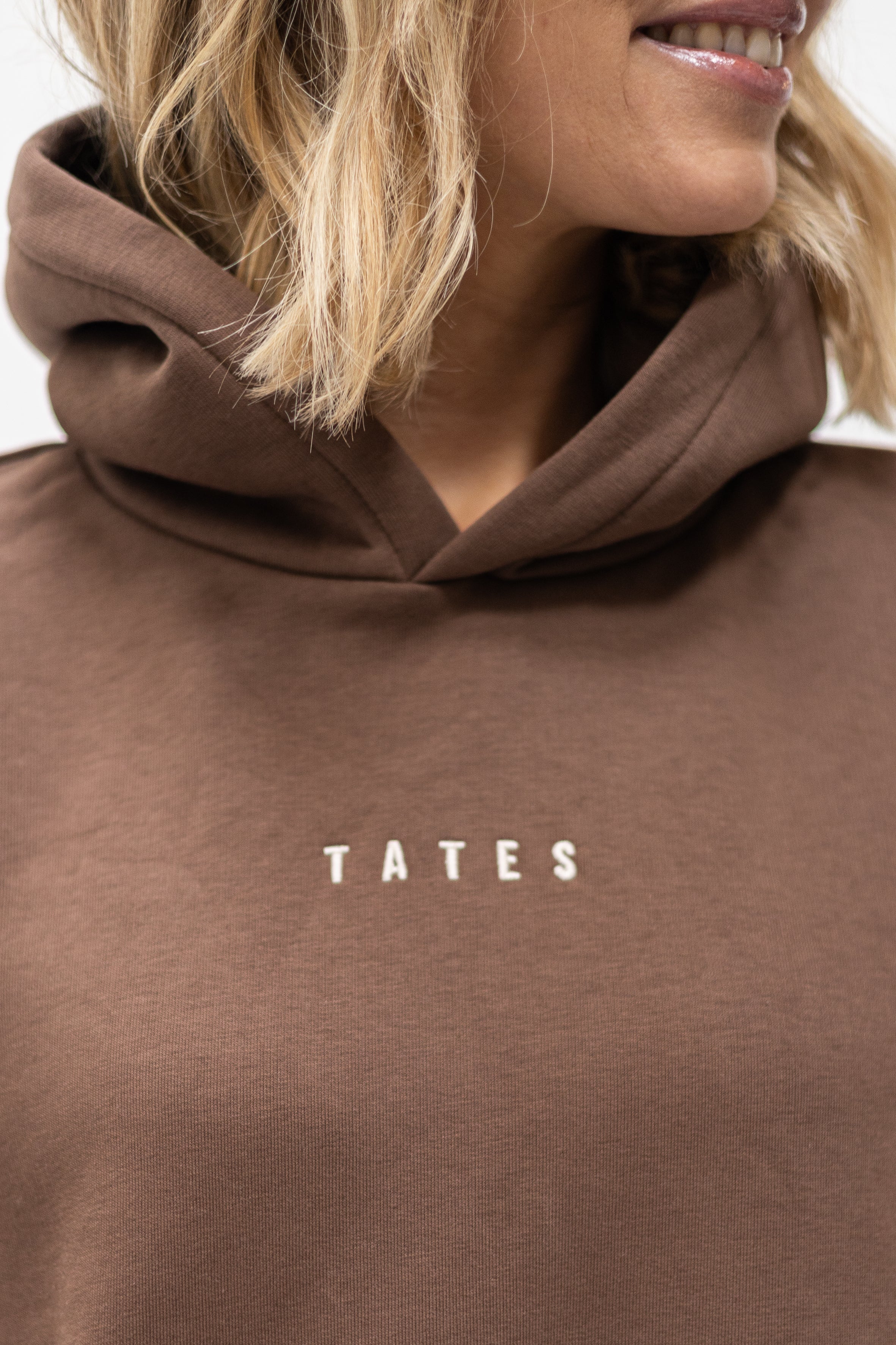 Regular Waistband Hoodie "Stay kind" – Chocolate - Image 3