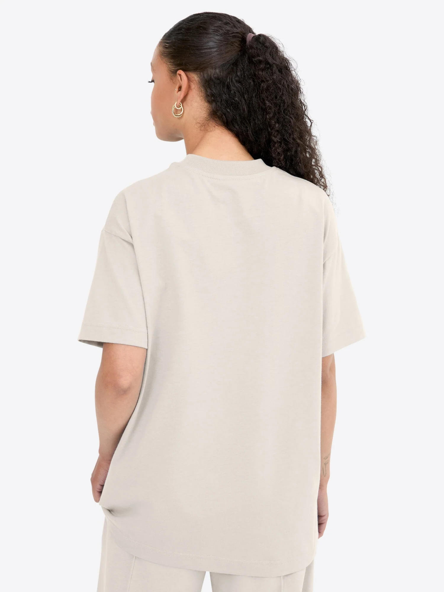 Oversized T-Shirt 2.0 – Beige - Image 4
