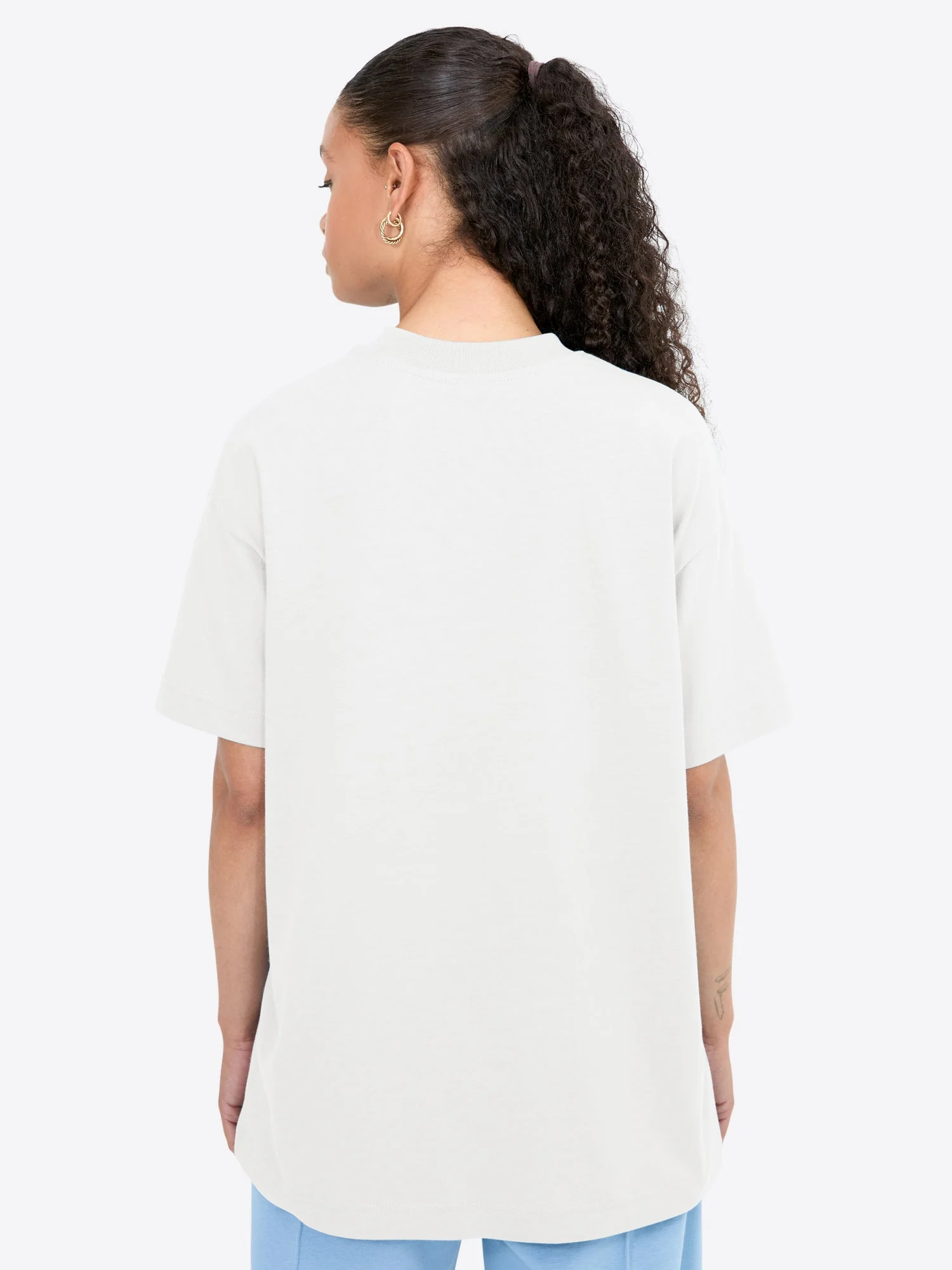 Oversized T-Shirt 2.0 – Off white - Image 4