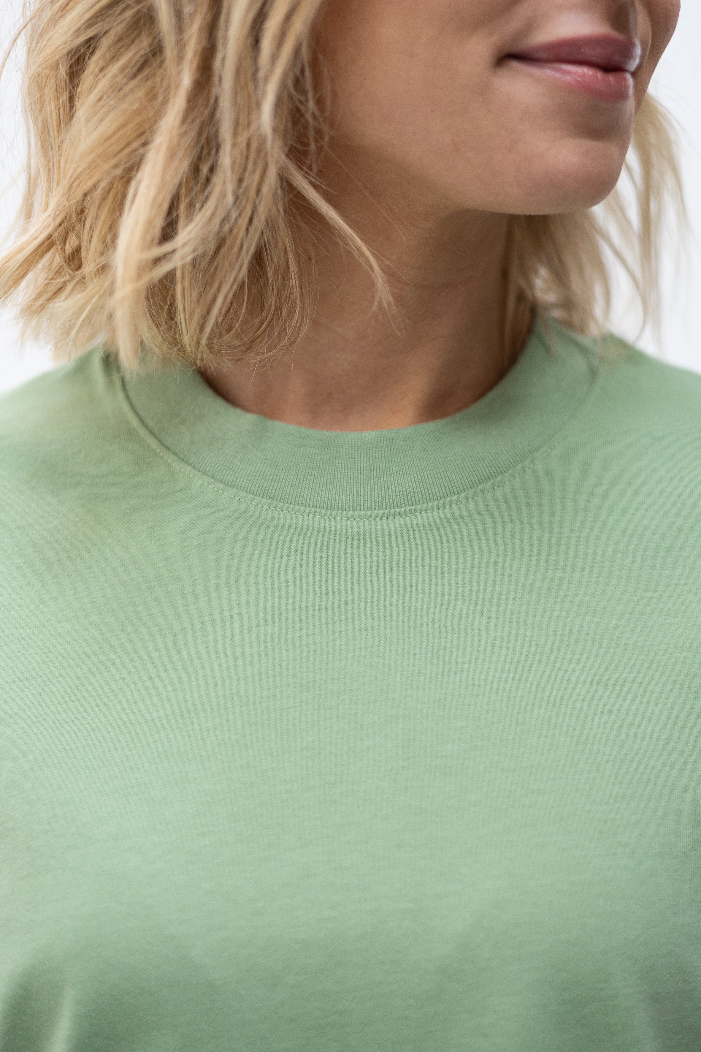 Oversized T-Shirt 1.0 "I allow myself" – Matcha - Image 3