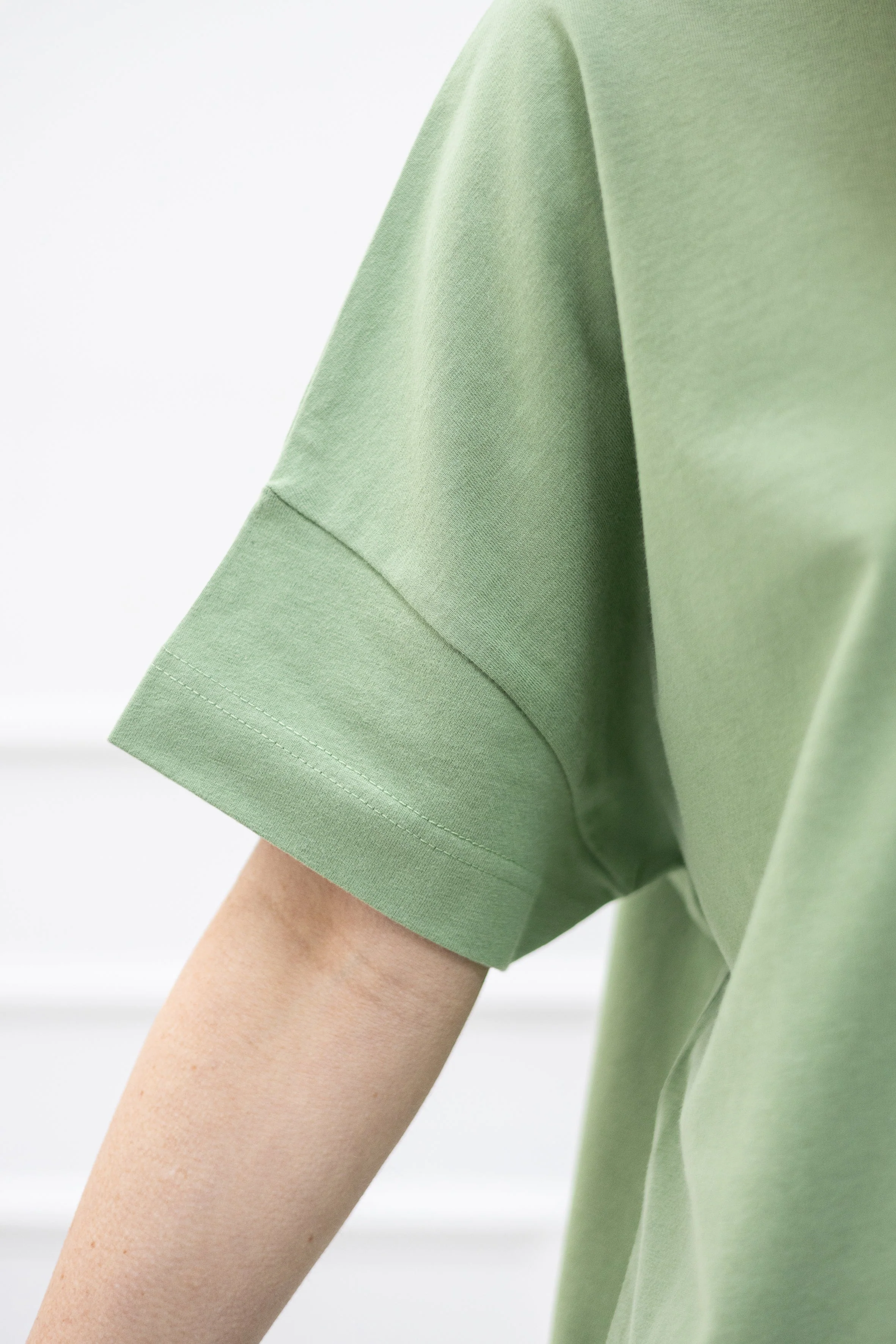 Oversized T-Shirt 1.0 "Stay kind" – Matcha - Image 4