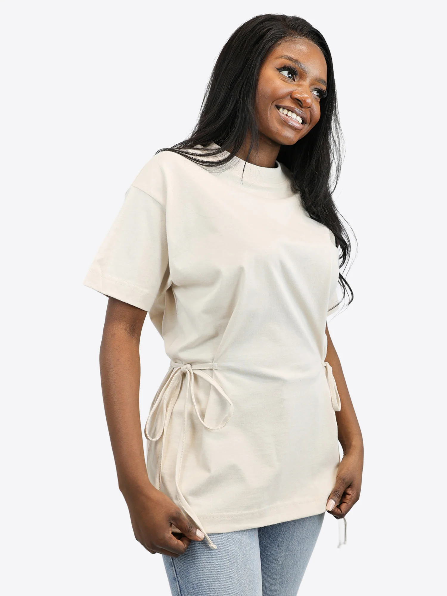 T-Shirt mit Schleifen-Bindung – Beige