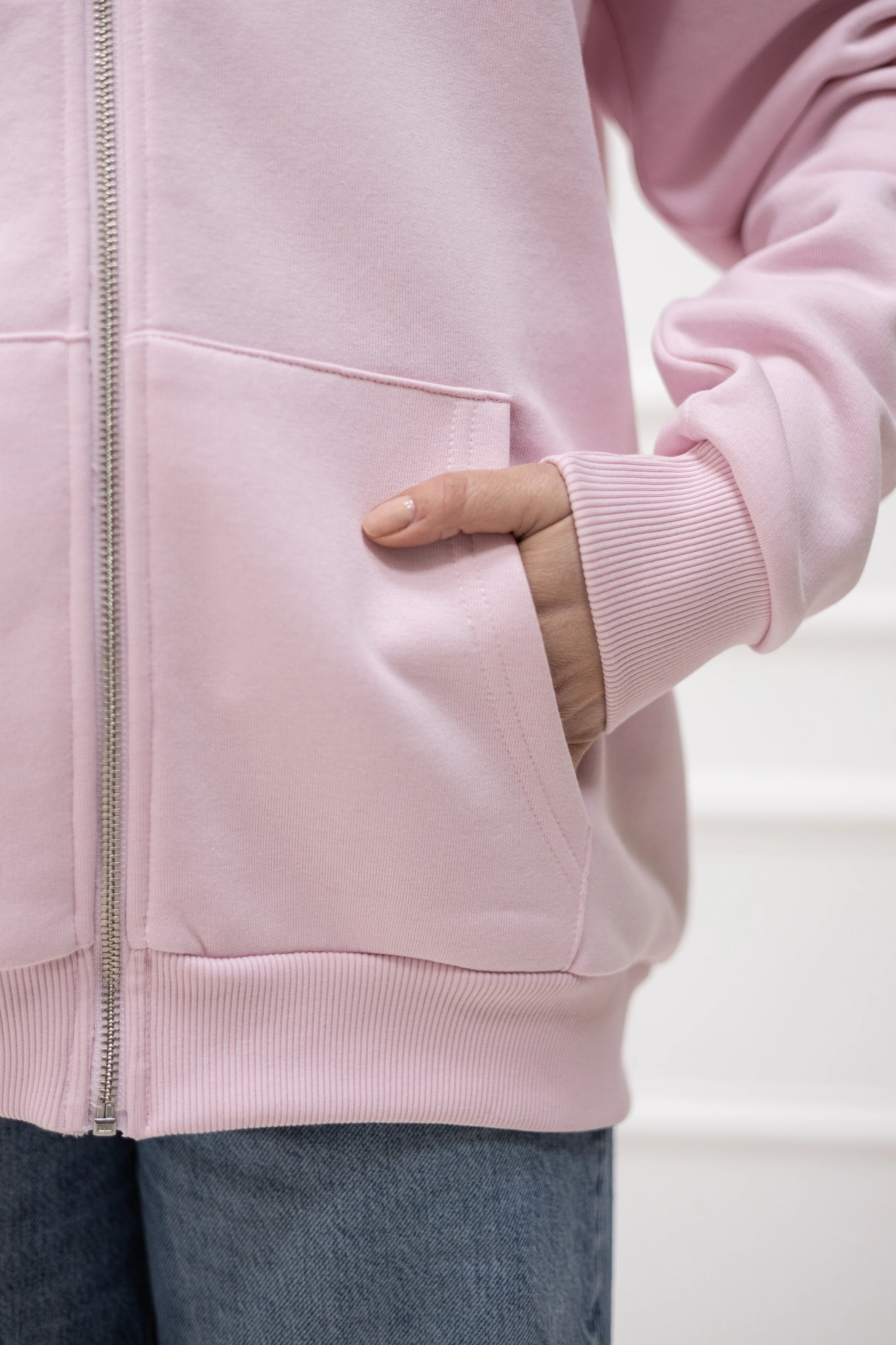 Zipper - Image 4