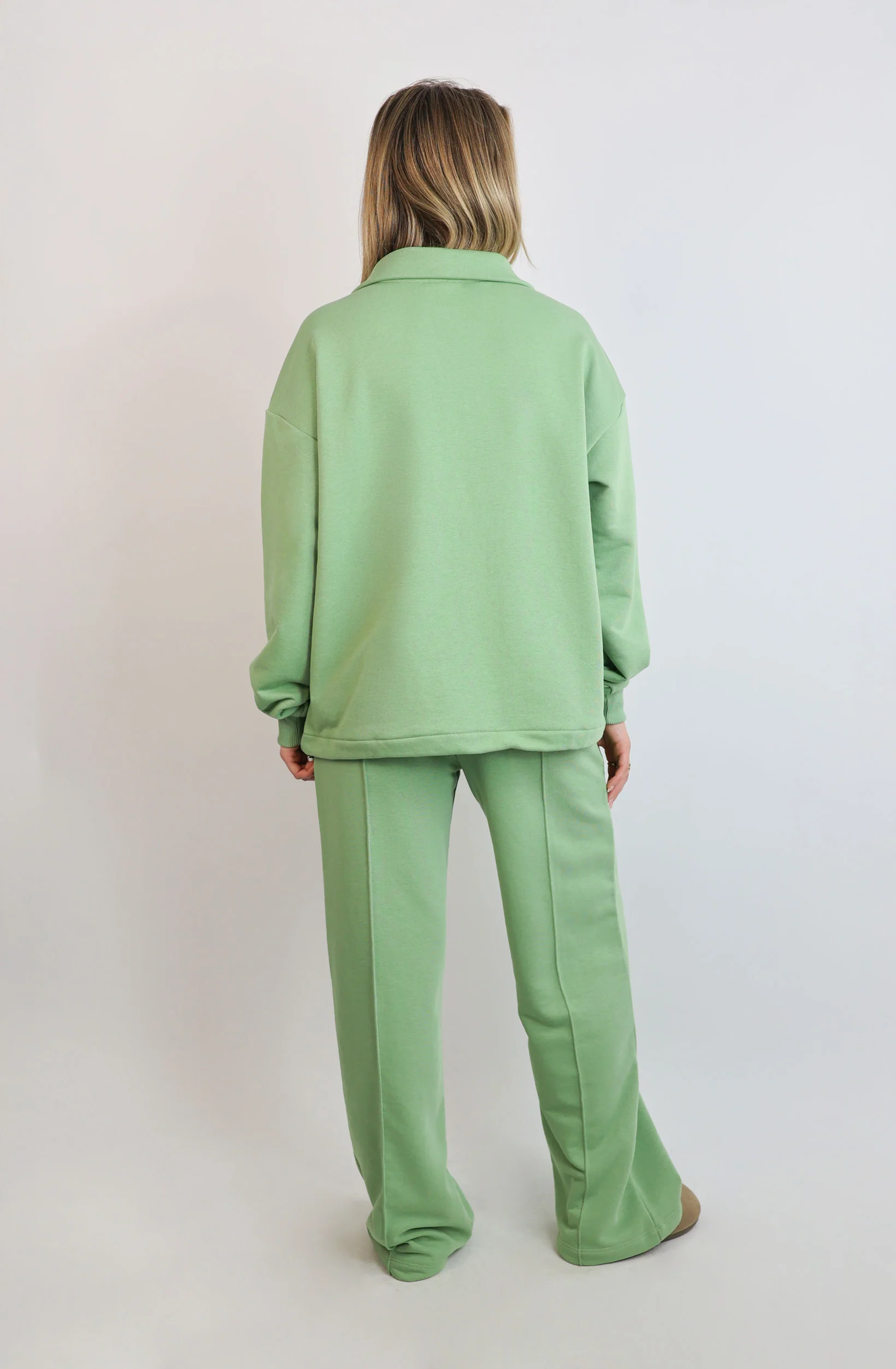 Verstellbarer Light Crop Sweater – Matcha - Image 3